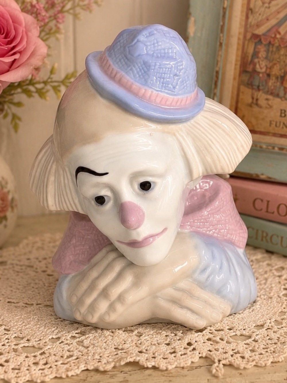 Vintage MEICO Inc Sad Clown Bust Figurine Pastel Porcelain  6.5” Shelf Decor